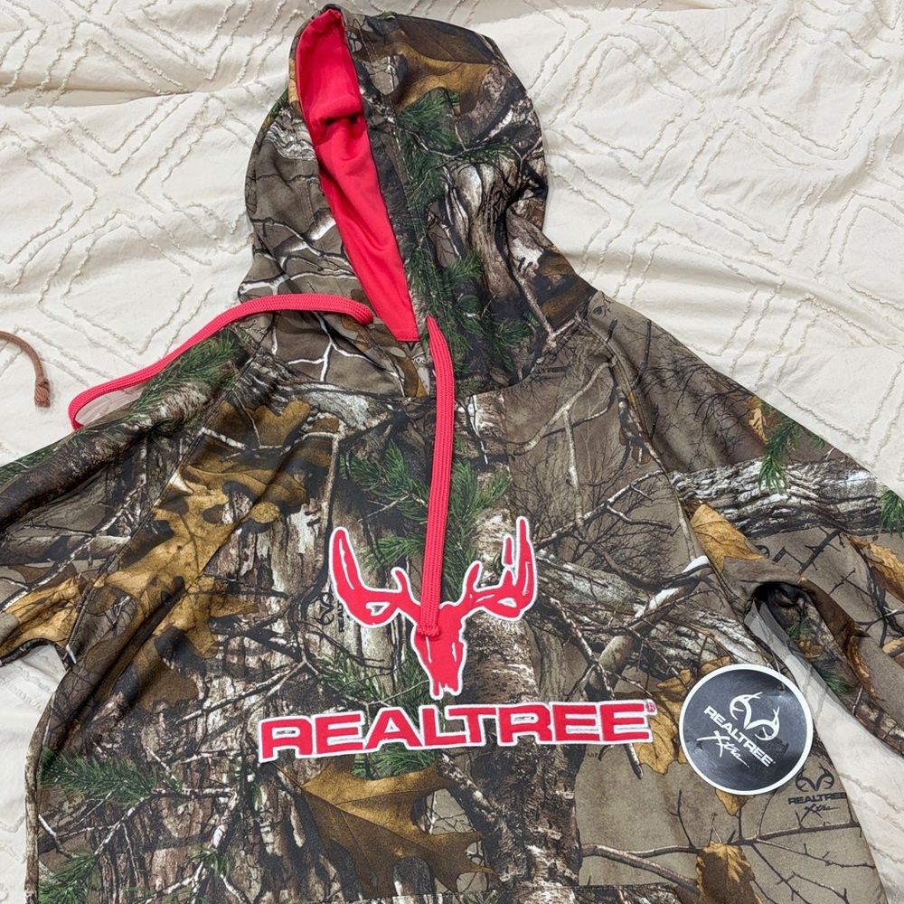 Realtree Camo Hoodie with pink Highlights